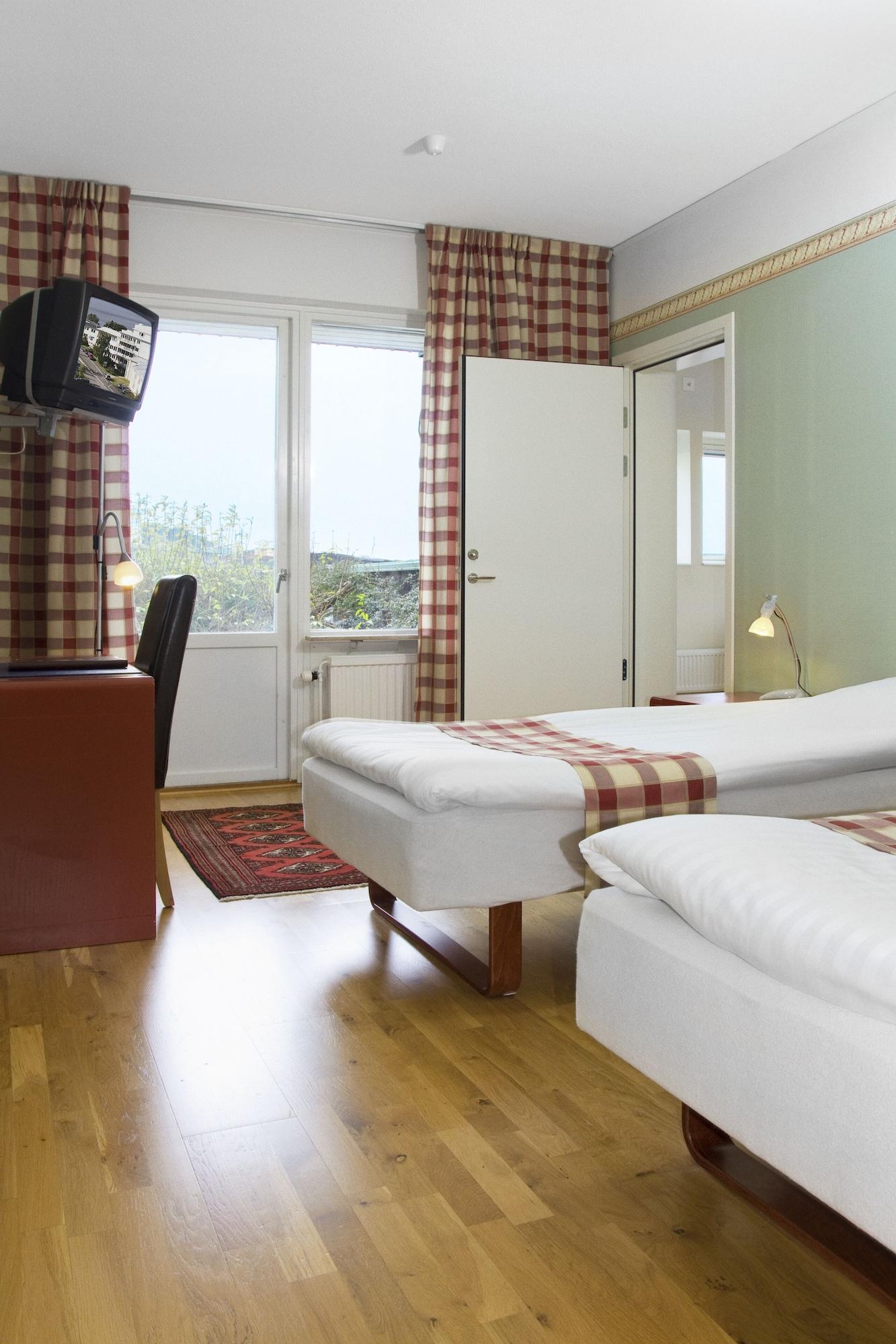Bohusgarden Hotell & Konferens Uddevalla Extérieur photo