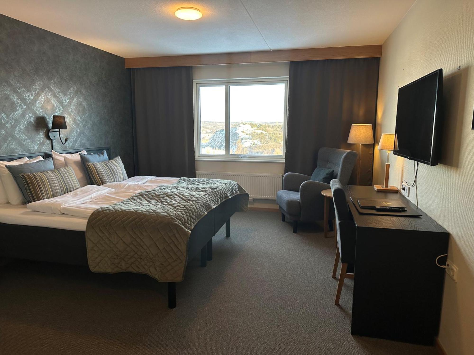 Bohusgarden Hotell & Konferens Uddevalla Extérieur photo