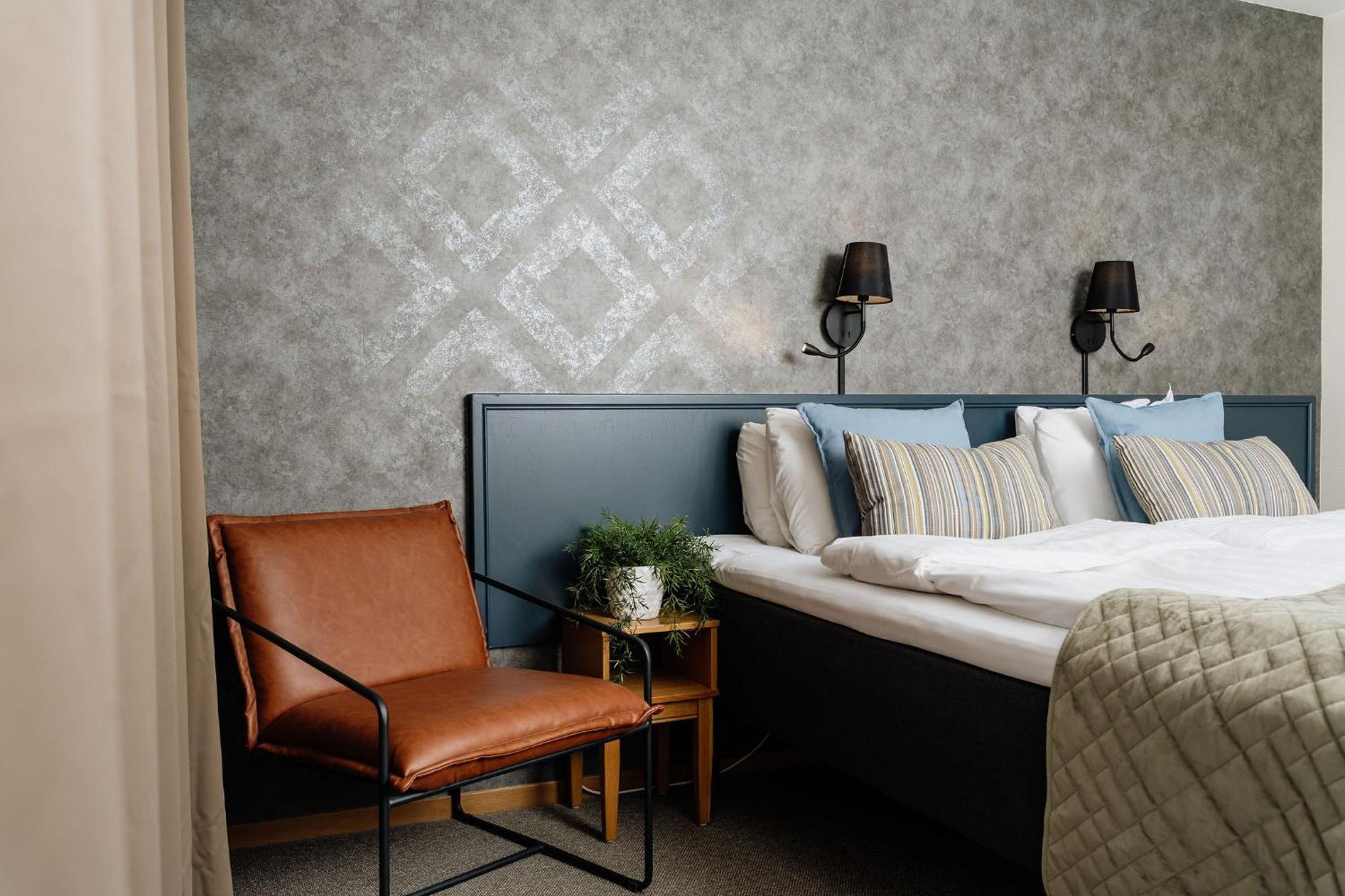 Bohusgarden Hotell & Konferens Uddevalla Extérieur photo