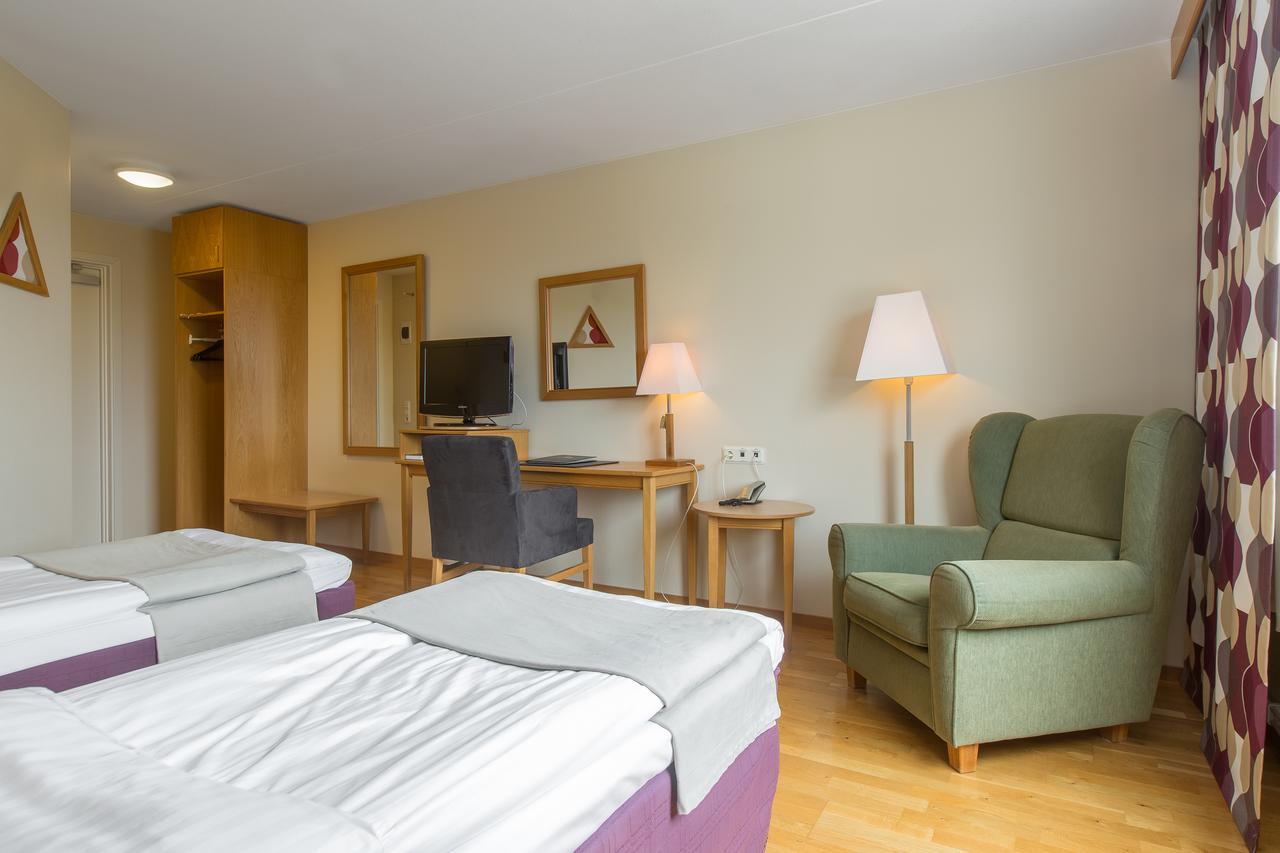 Bohusgarden Hotell & Konferens Uddevalla Extérieur photo