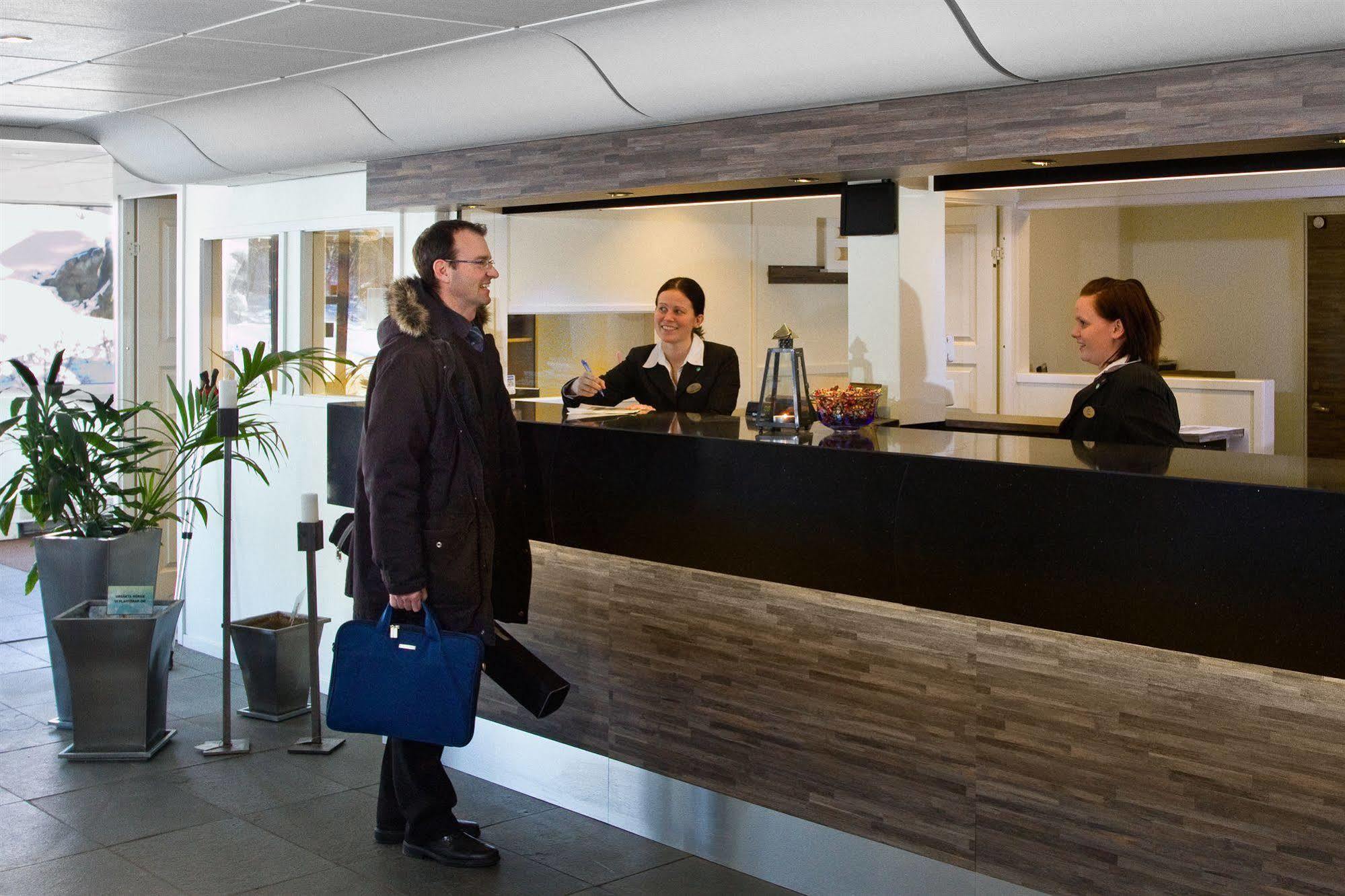 Bohusgarden Hotell & Konferens Uddevalla Extérieur photo